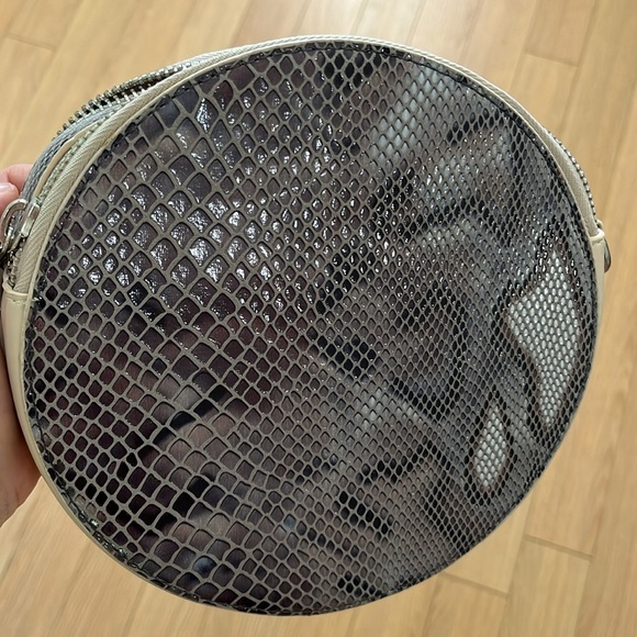 Urban Outfitters snake purse - Picture 4 of 5